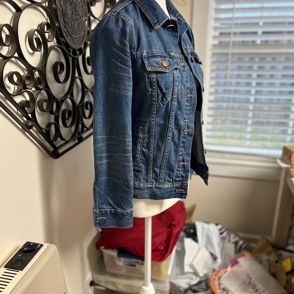 Madewell Blue Jean Jacket, EUC, no tears or bare areas, has all buttons, P2P 17” - Picture 4 of 13